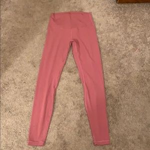 Lulu lemon size 4 aligns 28”